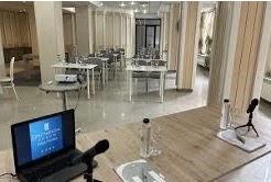 Workshop-urile din zilele de joi și vineri vor avea loc în Sala Aman, localizată la parterul Hotelului Continental Forum Târgu Mureș.